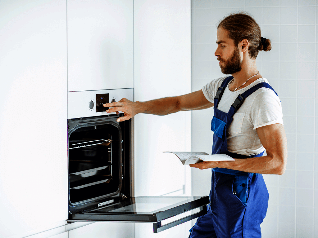 10 Recomendaciones para el cuidado del horno eléctrico de tu hogar Rápida revisión a tu manual de usuario.